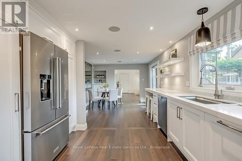 50 Burnet Street, Oakville (1002 - Co Central), ON - Indoor Photo Showing Kitchen With Upgraded Kitchen