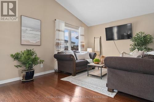 1196 Amanda Court, Kingston (City Northwest), ON - Indoor Photo Showing Living Room