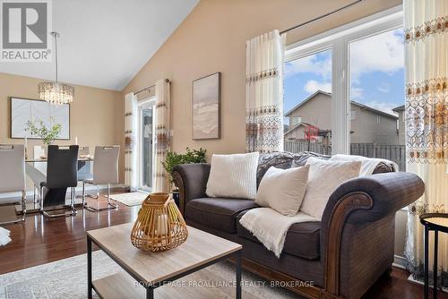 1196 Amanda Court, Kingston (City Northwest), ON - Indoor Photo Showing Living Room