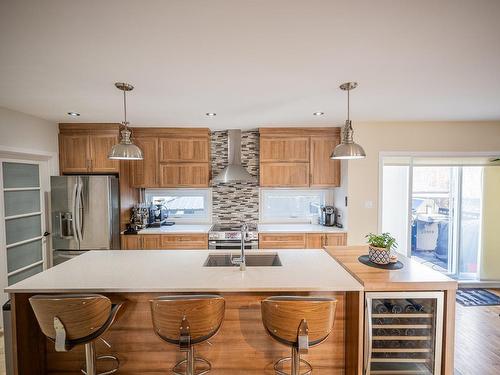 Cuisine - 50 Rue Rousseau, Saint-Constant, QC - Indoor Photo Showing Kitchen