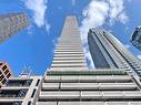 602-2221 Yonge St, Toronto, ON  - Outdoor 