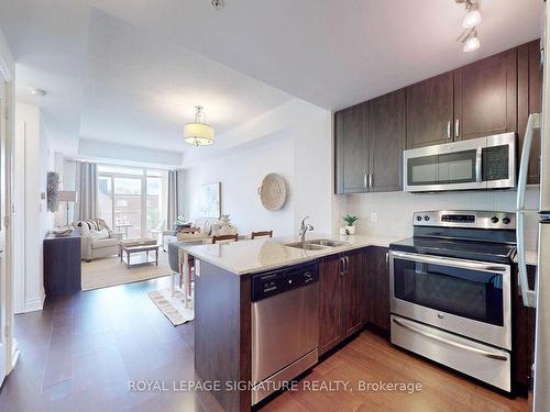 304-68 Main St N, Markham, ON - Indoor Photo Showing Kitchen With Stainless Steel Kitchen With Double Sink