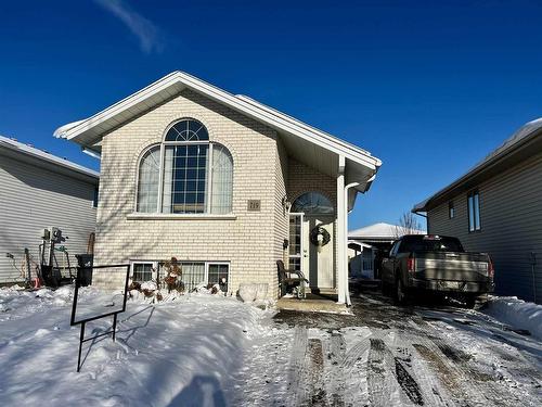 719 Porcupine Boulevard, Thunder Bay, ON - Outdoor