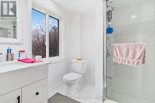 515 Kingston Road W, Ajax, ON - Indoor Photo Showing Bathroom