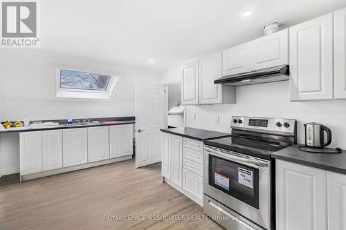 515 Kingston Road W, Ajax, ON - Indoor Photo Showing Kitchen