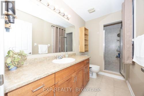 433 Vendevale Avenue, Ottawa, ON - Indoor Photo Showing Bathroom