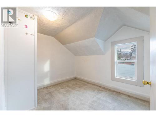 597 Burns Street, Penticton, BC - Indoor Photo Showing Other Room