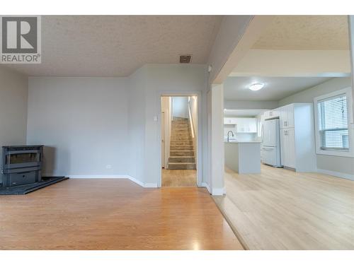 597 Burns Street, Penticton, BC - Indoor