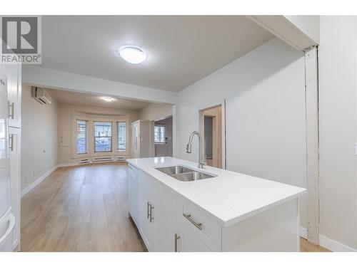 597 Burns Street, Penticton, BC - Indoor Photo Showing Kitchen With Double Sink