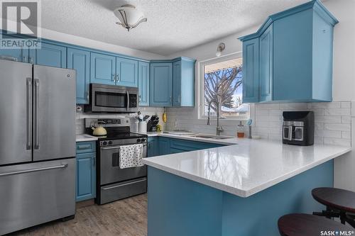 50 Richmond Crescent, Saskatoon, SK - Indoor Photo Showing Kitchen With Stainless Steel Kitchen