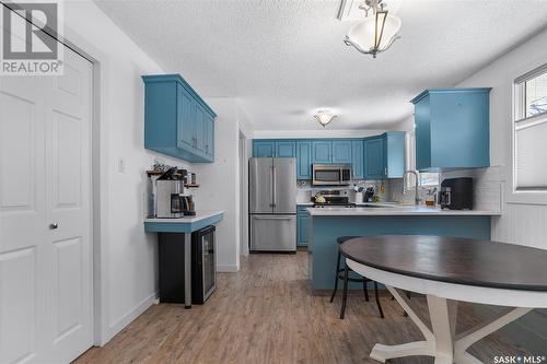 50 Richmond Crescent, Saskatoon, SK - Indoor Photo Showing Kitchen