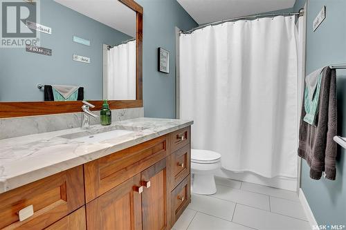 5126 Anthony Way, Regina, SK - Indoor Photo Showing Bathroom