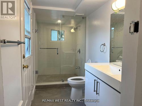 Unit 4 - 96 Springhurst Avenue, Toronto, ON - Indoor Photo Showing Bathroom