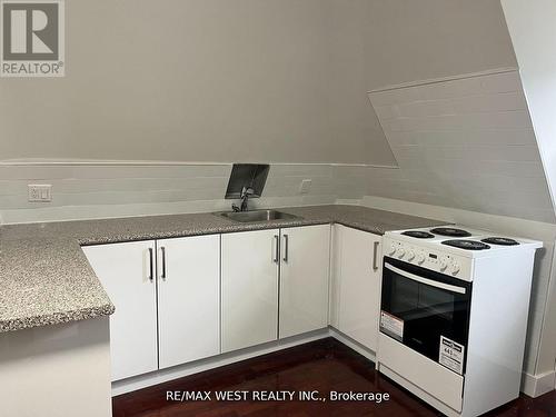 Unit 4 - 96 Springhurst Avenue, Toronto, ON - Indoor Photo Showing Kitchen