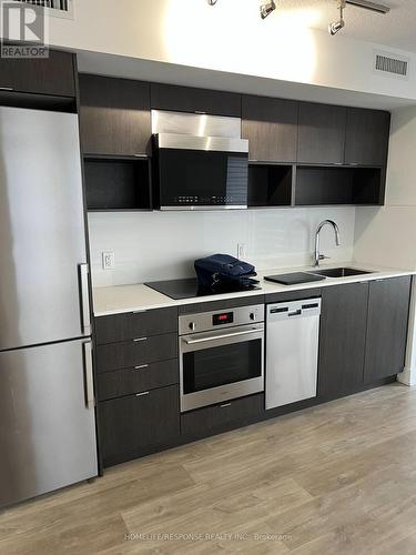 1604 - 7 Mabelle Avenue, Toronto, ON - Indoor Photo Showing Kitchen