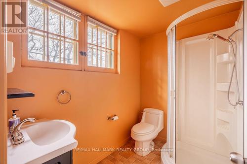 1 Charles Jackson Avenue, Ottawa, ON - Indoor Photo Showing Bathroom