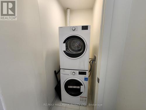 103 - 9 Tecumseth Street, Toronto, ON - Indoor Photo Showing Laundry Room