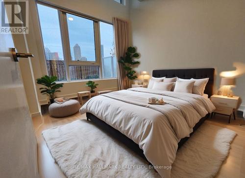 103 - 9 Tecumseth Street, Toronto, ON - Indoor Photo Showing Bedroom