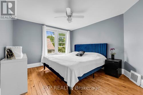 81 Mill Street, Richmond Hill, ON - Indoor Photo Showing Bedroom