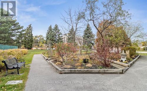 1509 - 966 Inverhouse Drive, Mississauga, ON - Outdoor With View