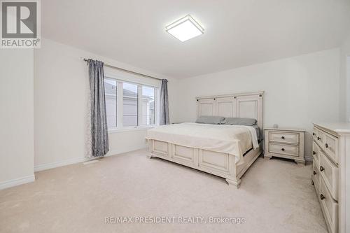 33 Rainbow Drive, Haldimand, ON - Indoor Photo Showing Bedroom