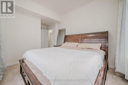 33 Rainbow Drive, Haldimand, ON - Indoor Photo Showing Bedroom