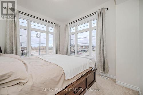 33 Rainbow Drive, Haldimand, ON - Indoor Photo Showing Bedroom