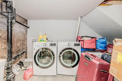 33 Rainbow Drive, Haldimand, ON - Indoor Photo Showing Laundry Room