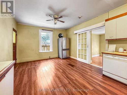 66 Dunbar Street, Belleville, ON - Indoor Photo Showing Kitchen