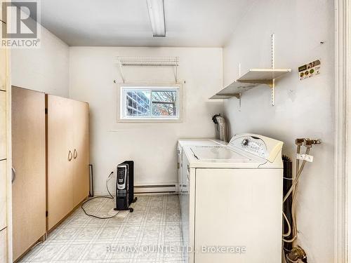 66 Dunbar Street, Belleville, ON - Indoor Photo Showing Laundry Room