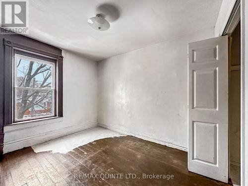 66 Dunbar Street, Belleville, ON - Indoor Photo Showing Other Room