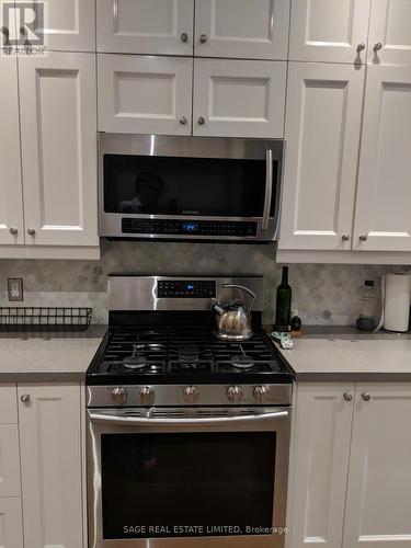 1 - 182 Indian Grove, Toronto, ON - Indoor Photo Showing Kitchen