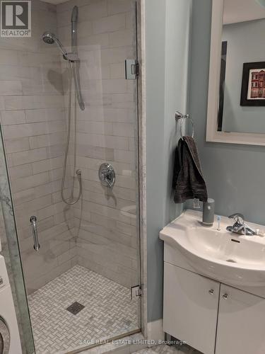 1 - 182 Indian Grove, Toronto, ON - Indoor Photo Showing Bathroom