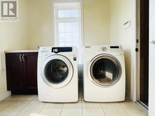 24 Hazelton Avenue, Hamilton, ON - Indoor Photo Showing Laundry Room