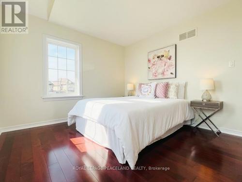 24 Hazelton Avenue, Hamilton, ON - Indoor Photo Showing Bedroom