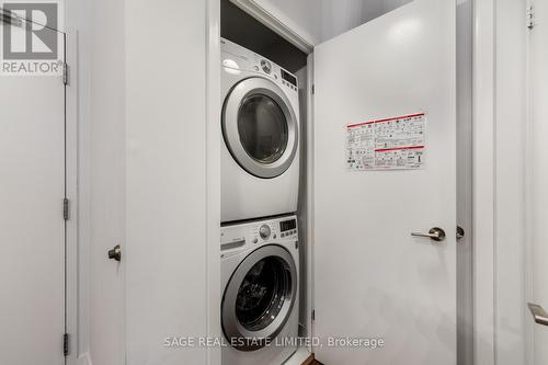 277 - 209 Fort York Boulevard, Toronto, ON - Indoor Photo Showing Laundry Room