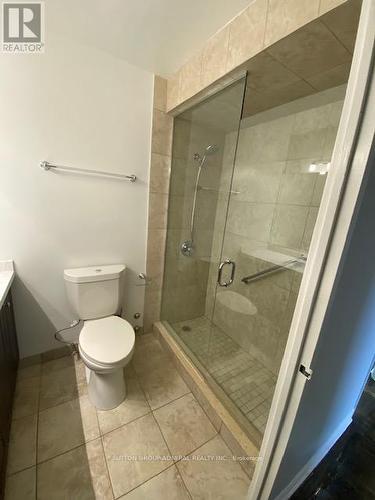 1004 - 2500 Bathurst Street, Toronto, ON - Indoor Photo Showing Bathroom