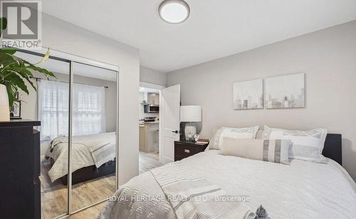 1143 Cedar Street, Oshawa, ON - Indoor Photo Showing Bedroom