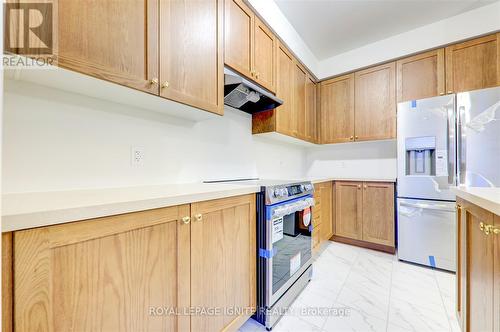 2894 Shortreed Gardens, Pickering, ON - Indoor Photo Showing Kitchen