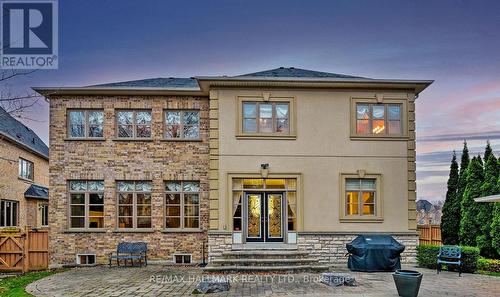 350 Paradelle Drive, Richmond Hill, ON - Outdoor