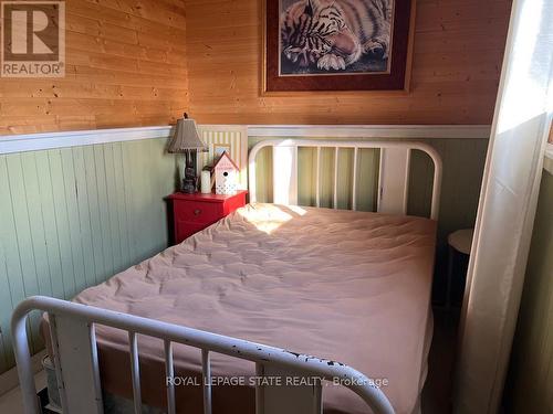 826 Sandy Bay Road, Haldimand, ON - Indoor Photo Showing Bedroom