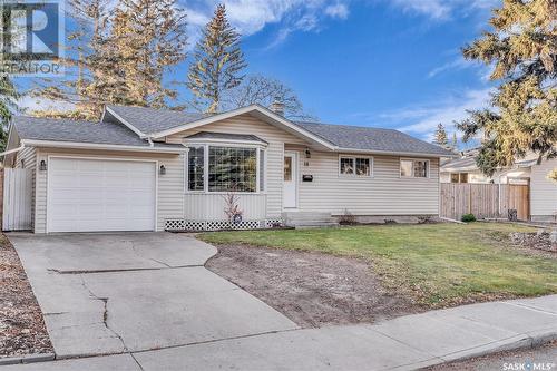 18 Hoeschen Crescent, Saskatoon, SK - Outdoor