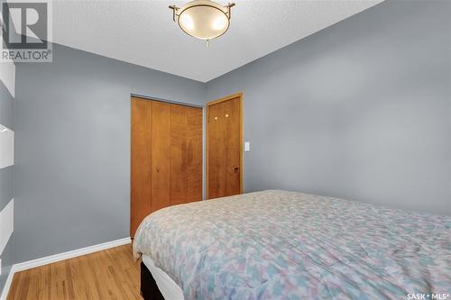 18 Hoeschen Crescent, Saskatoon, SK - Indoor Photo Showing Bedroom