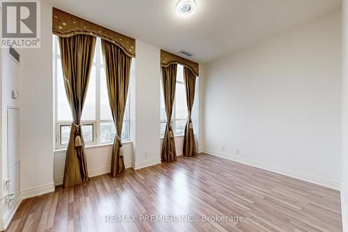 Ph07 - 9225 Jane Street, Vaughan, ON - Indoor Photo Showing Other Room