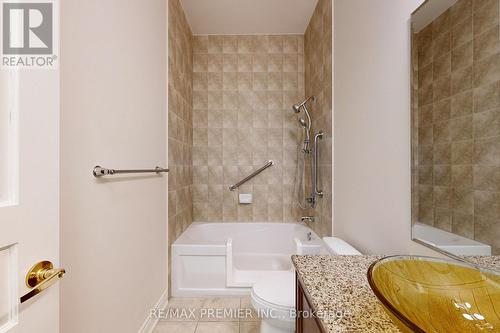 Ph07 - 9225 Jane Street, Vaughan, ON - Indoor Photo Showing Bathroom