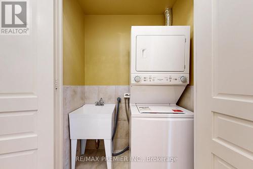 Ph07 - 9225 Jane Street, Vaughan, ON - Indoor Photo Showing Laundry Room