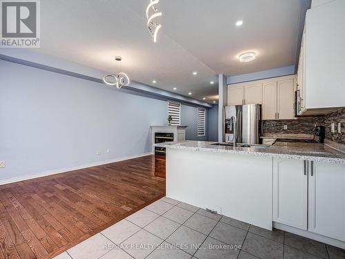 114 Rocky Point Crescent, Brampton, ON - Indoor Photo Showing Kitchen With Double Sink