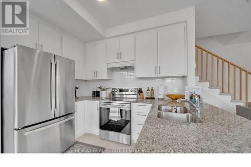 53 - 70 Knotsberry Circle, Brampton, ON - Indoor Photo Showing Kitchen With Stainless Steel Kitchen With Double Sink With Upgraded Kitchen