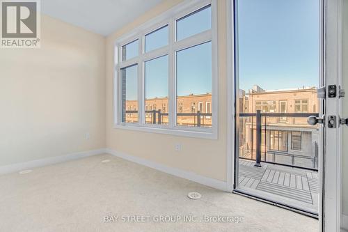 3045 Meadowridge Drive, Oakville, ON - Indoor Photo Showing Other Room