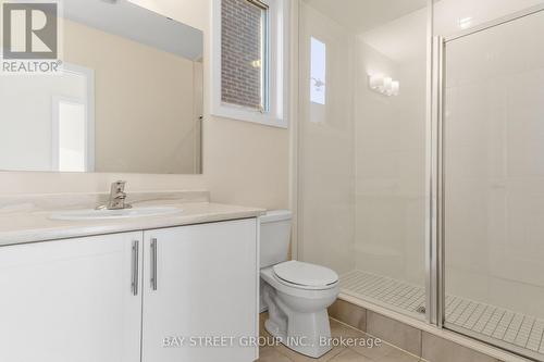 3045 Meadowridge Drive, Oakville, ON - Indoor Photo Showing Bathroom